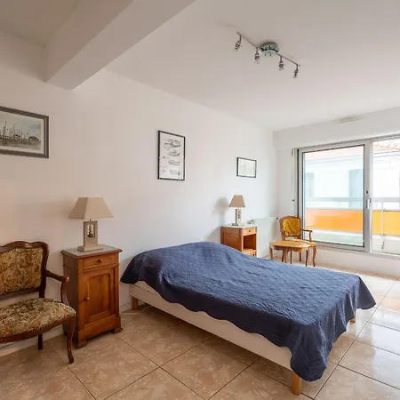 Coeur D'arcachon, T2 Avec Balcon, Parking, Proche Plage Et Commerces - Fr-1-319-33