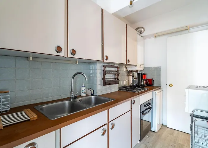 Coeur D'arcachon, T2 Avec Balcon, Parking, Proche Plage Et Commerces - Fr-1-319-33 *